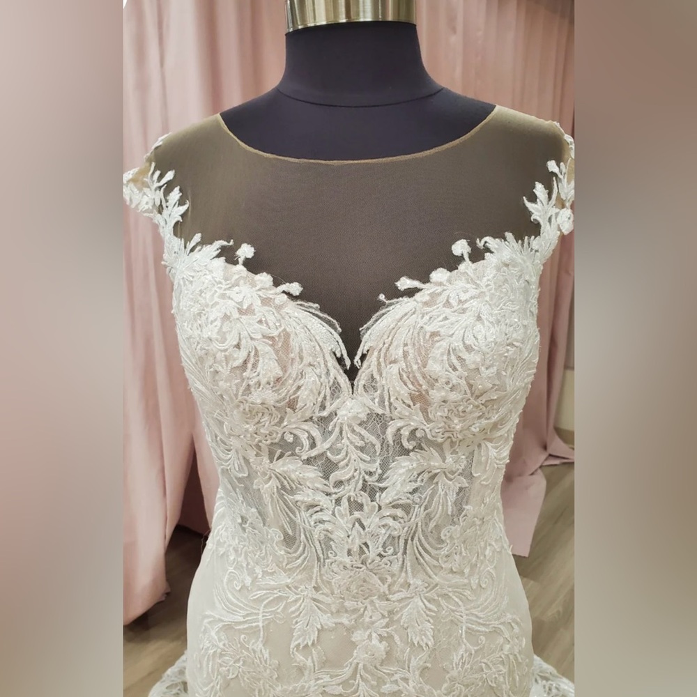 Kitty Chen Stunning boho wedding dress. Size 12